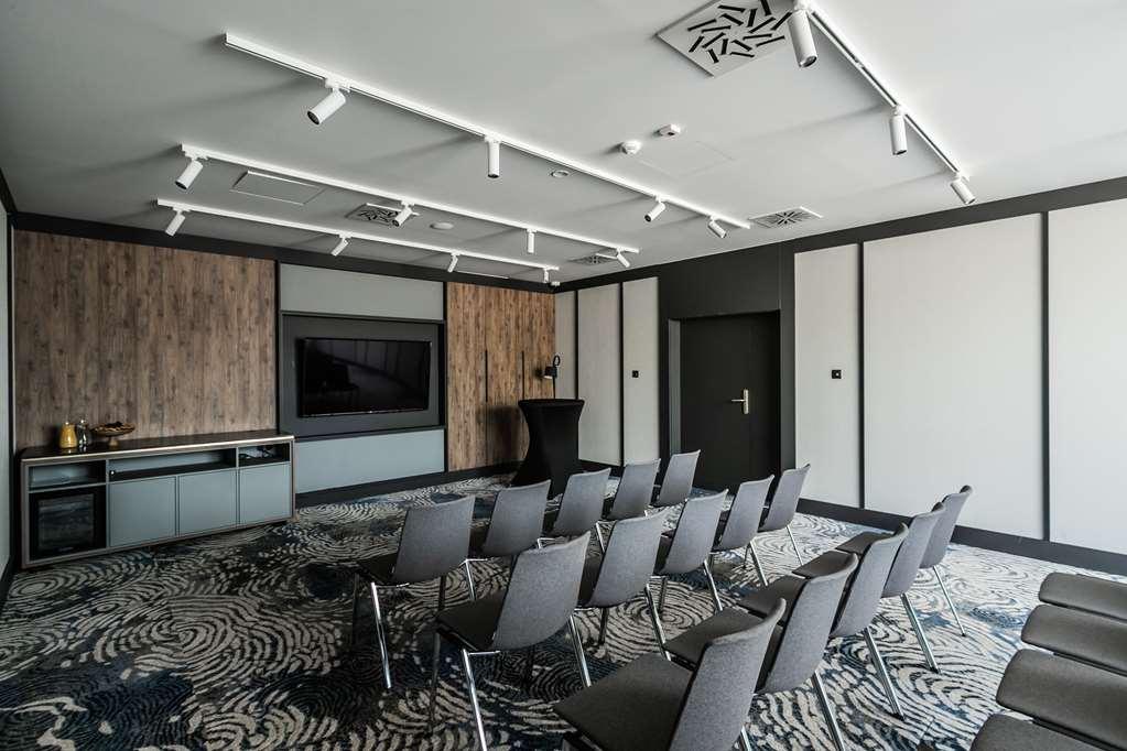 Radisson Blu Hotel. سوبوت المرافق الصورة